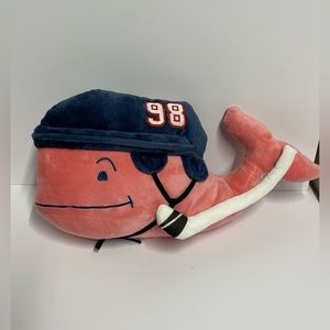 NWOT Vineyard Vines Hockey Plush Whale